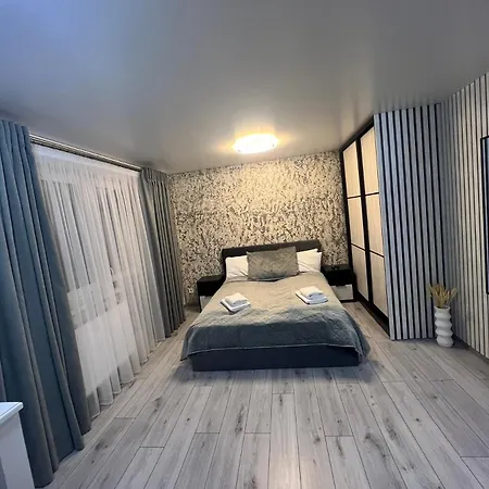 зелений ретрит Apartament Skole
