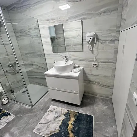 зелений ретрит Apartament Skole